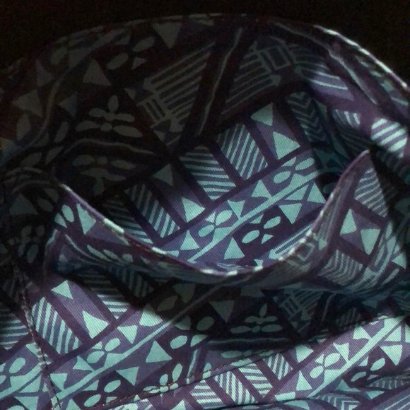 Disney loungefly Stitch & Scrump 2-sided tote new - Picture 5 of 5